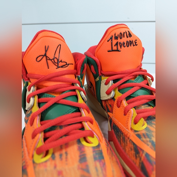 Nike Kyrie Infinity 1 World 1 people Casual Orange Basketball Sneakers size 7.5 - Picture 2 of 13